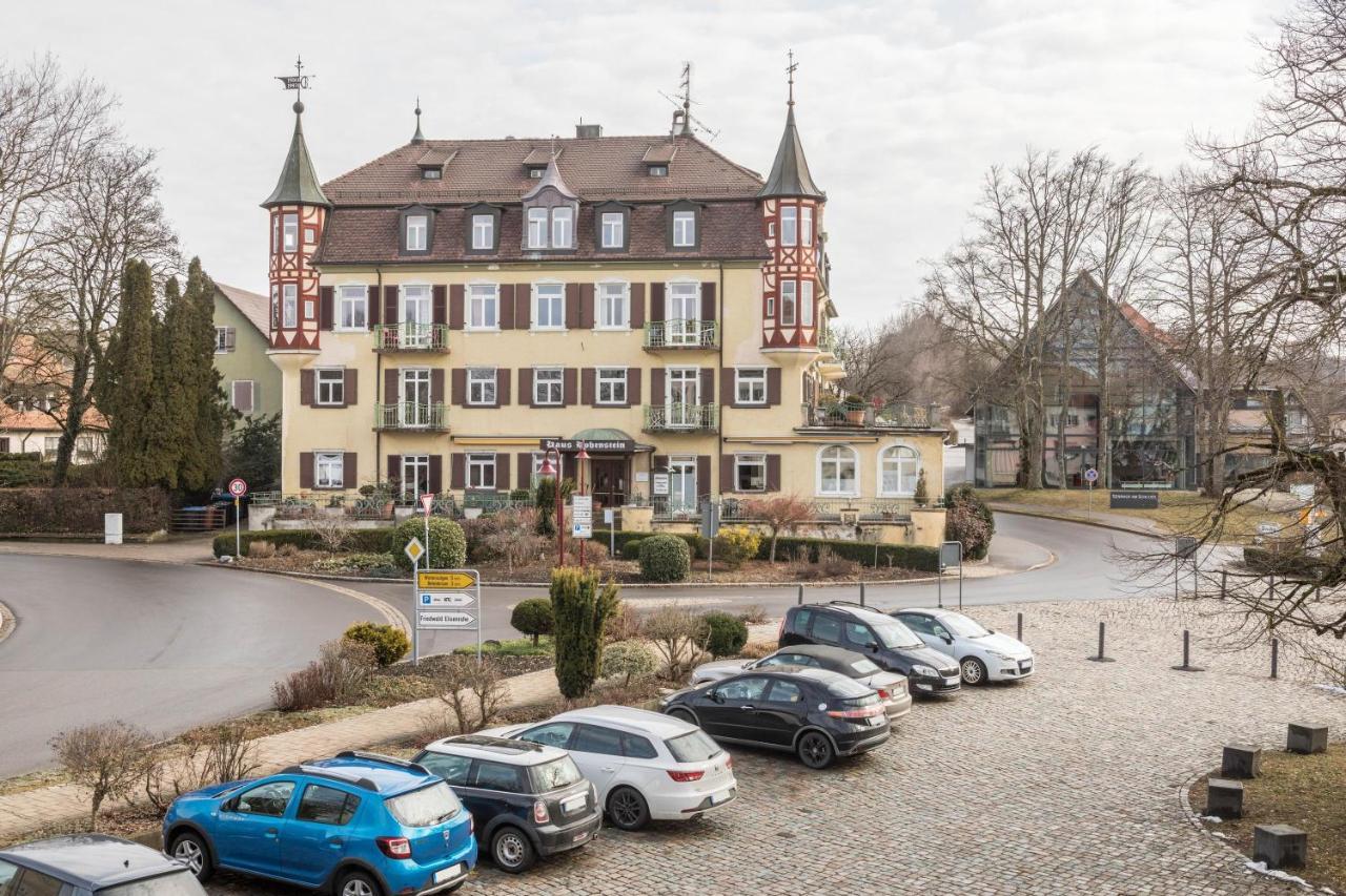 Ferienwohnung Am Schloss Heiligenborn Екстериор снимка