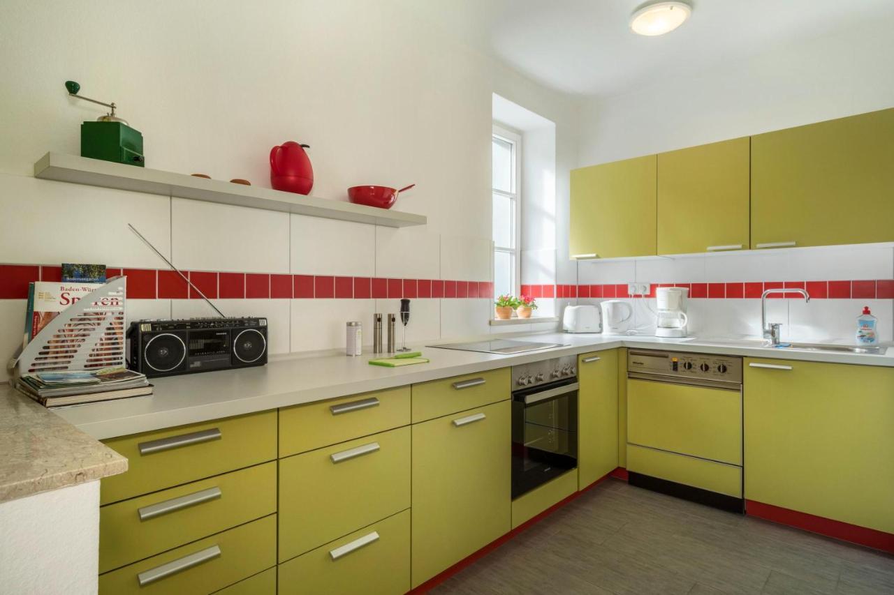 Ferienwohnung Am Schloss Heiligenborn Екстериор снимка